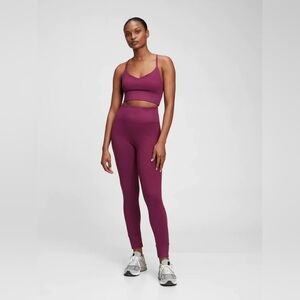 ✨2/$25✨GAP GapFit Brushed Tech Jersey Leggings